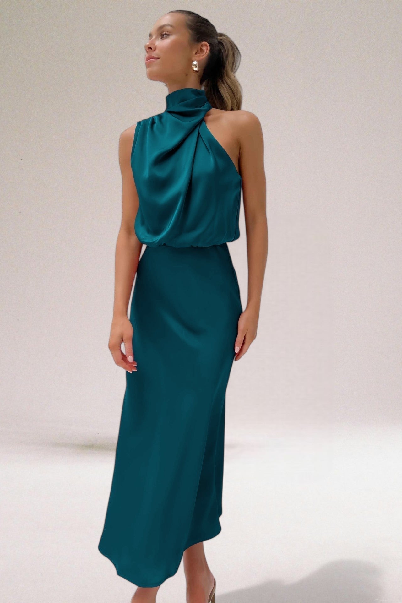 Olivia – Women Elegant Halter Neck Dress - Image 2