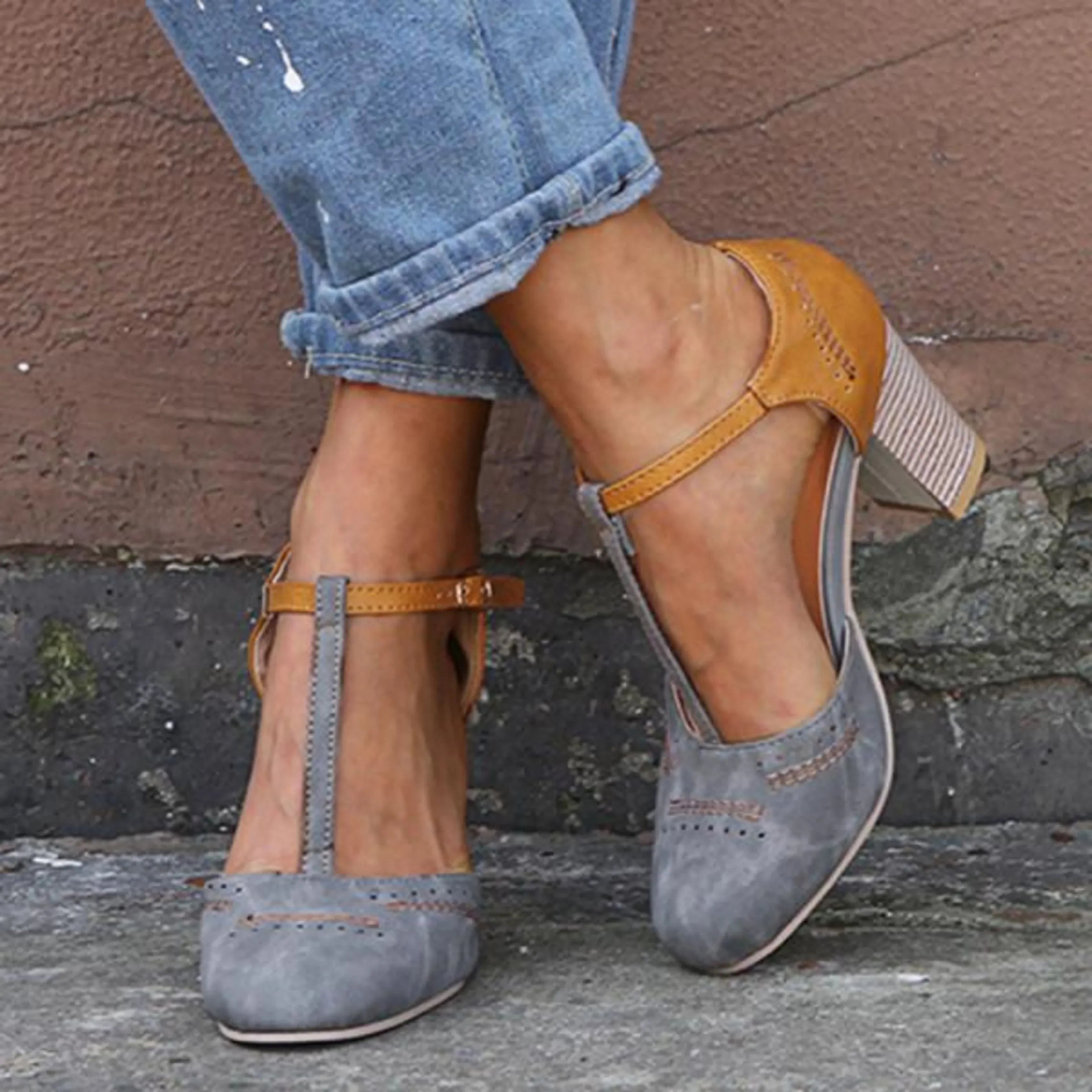 Emilia – Closed Toe Heeled Shoes - Image 2