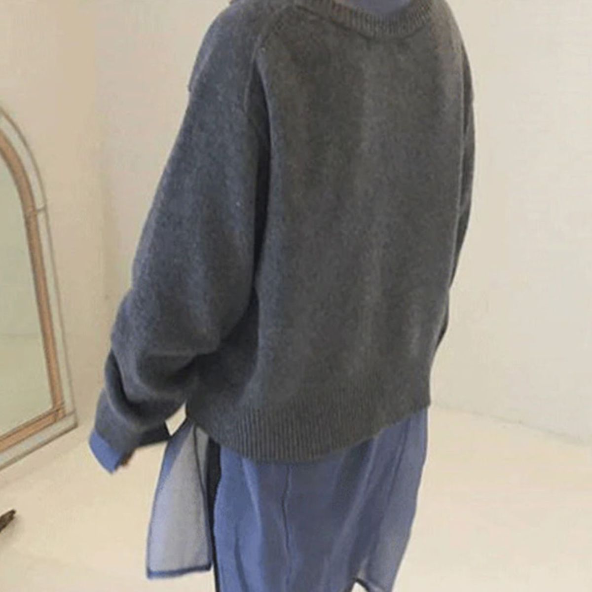 Women's soft-knit sweater with a button placket and a loose fit - J&B; - 7 - Elvaroza.com