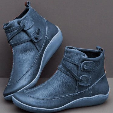 Women's ankle boots with a round toe and a flat sole - 1 - Elvaroza.com