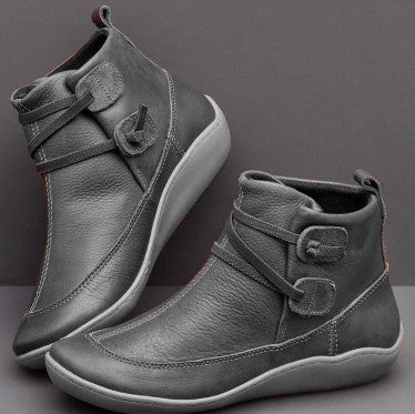 Women's ankle boots with a round toe and a flat sole - 4 - Elvaroza.com