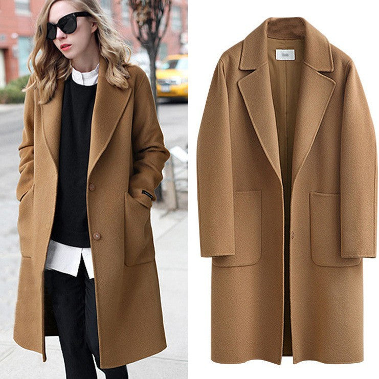 Long, loose-fitting women's coat with pockets and a notched collar - J&B; - 3 - Elvaroza.com
