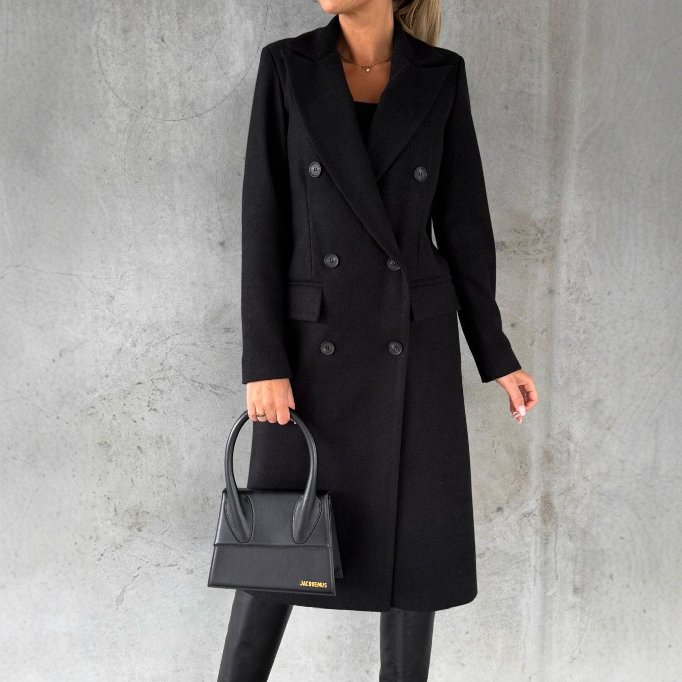 Double-breasted women's coat with pockets and an elegant cut - J&B; - 3 - Elvaroza.com