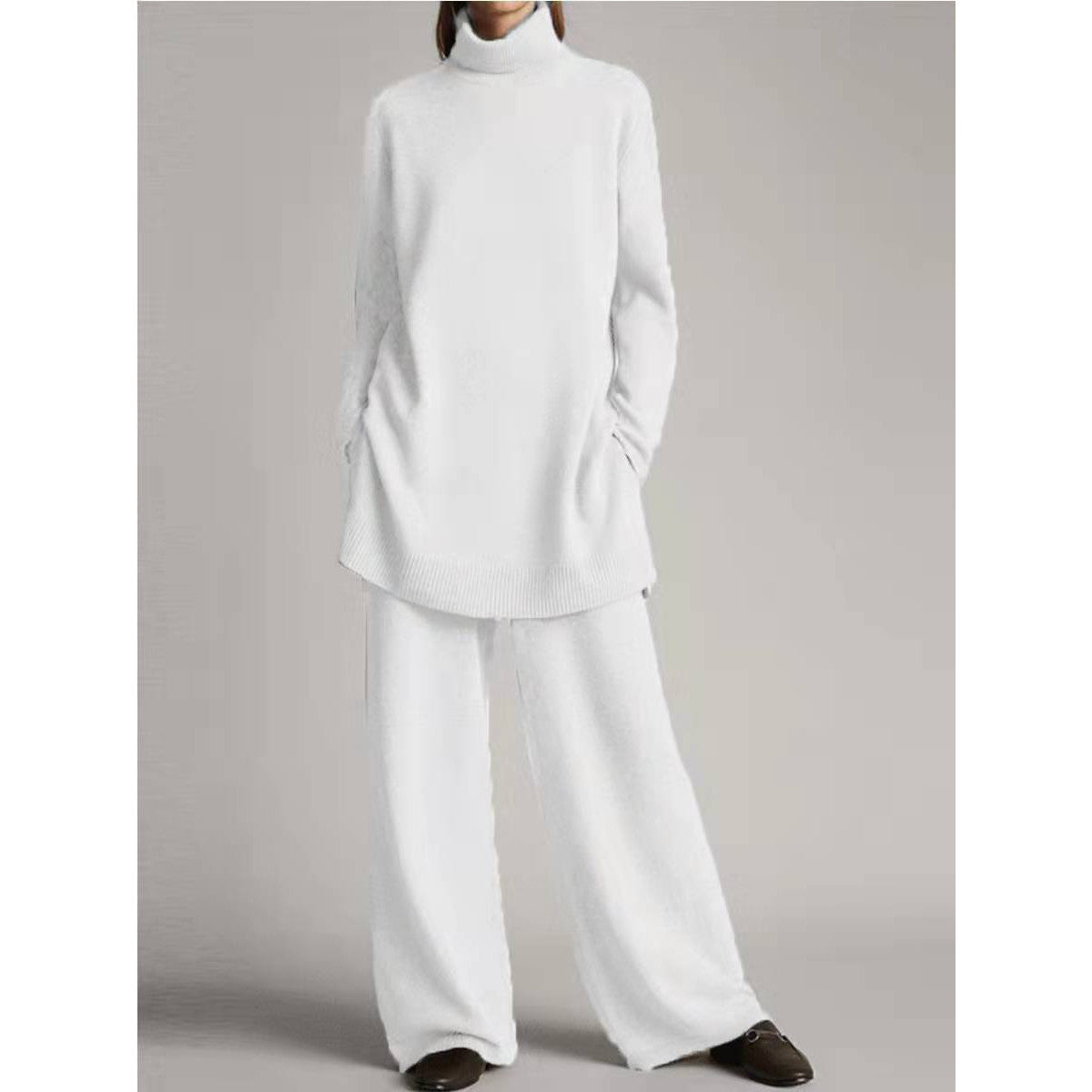 Casual two-piece women's knit set with a turtleneck and relaxed fit - J&B; - 4 - Elvaroza.com