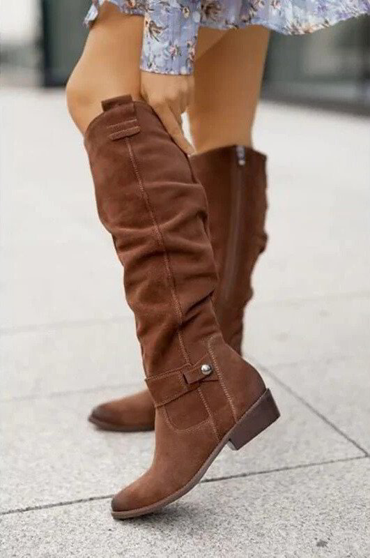 Knee-high flat women's boots with a side zipper and comfortable sole - J&B; - 3 - Elvaroza.com