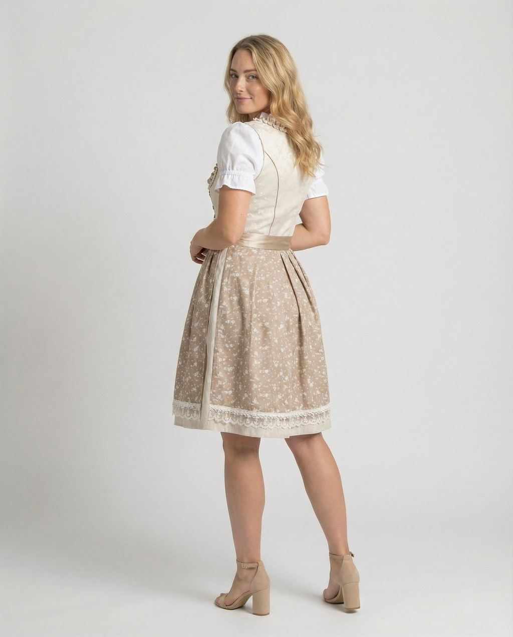 Women's Dirndl with Apron and Floral Pattern - J&B; - 3 - Elvaroza.com