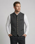 Traditional-style men's vest with a fitted cut - J&B; - 1 - Elvaroza.com