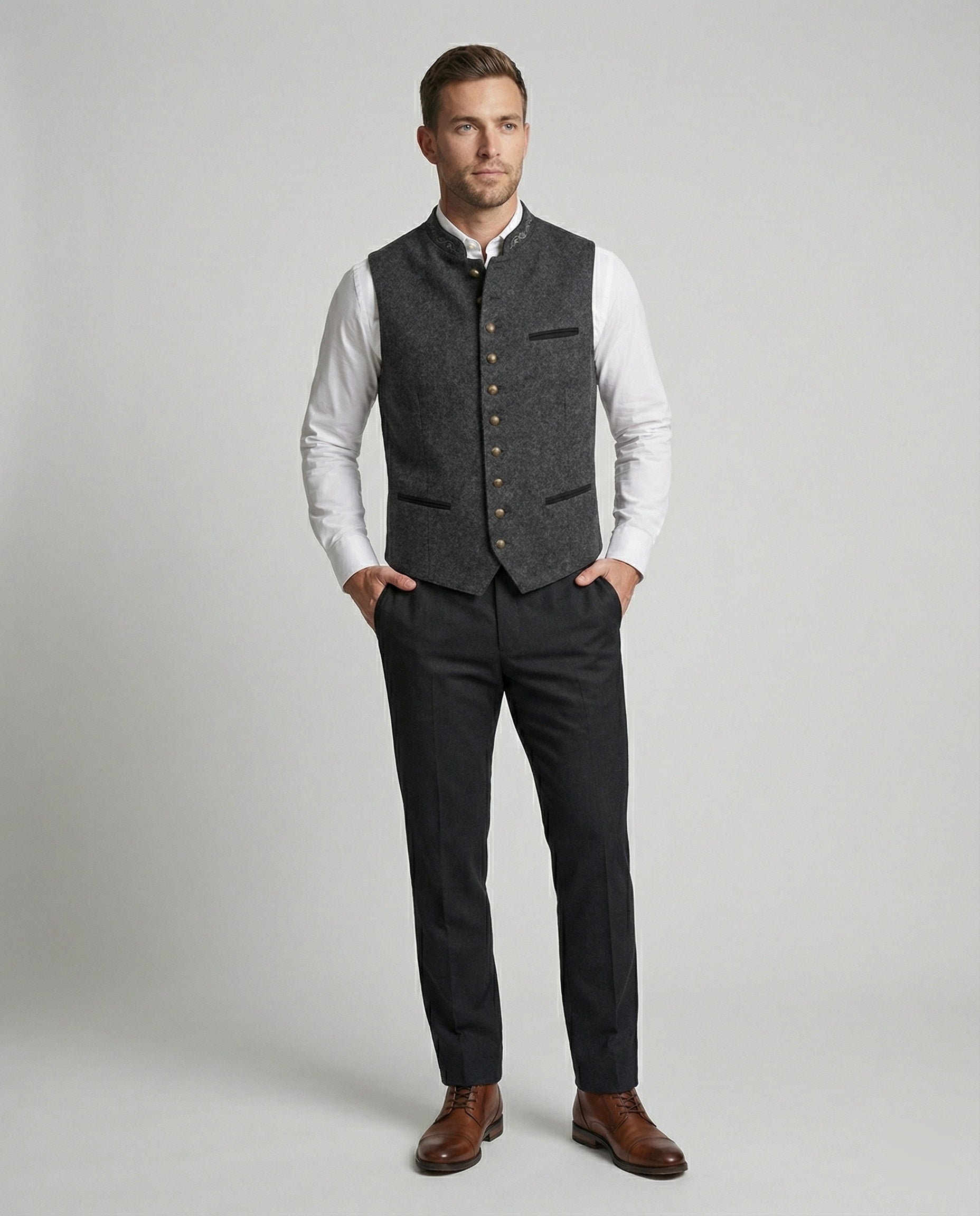 Traditional-style men's vest with a fitted cut - J&B; - 2 - Elvaroza.com