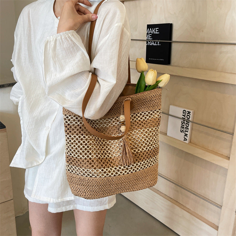 Mara – Stylish Woven Beach Bag - Image 6