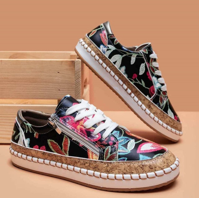 Johanna – Stylish Floral Sneakers - Image 3