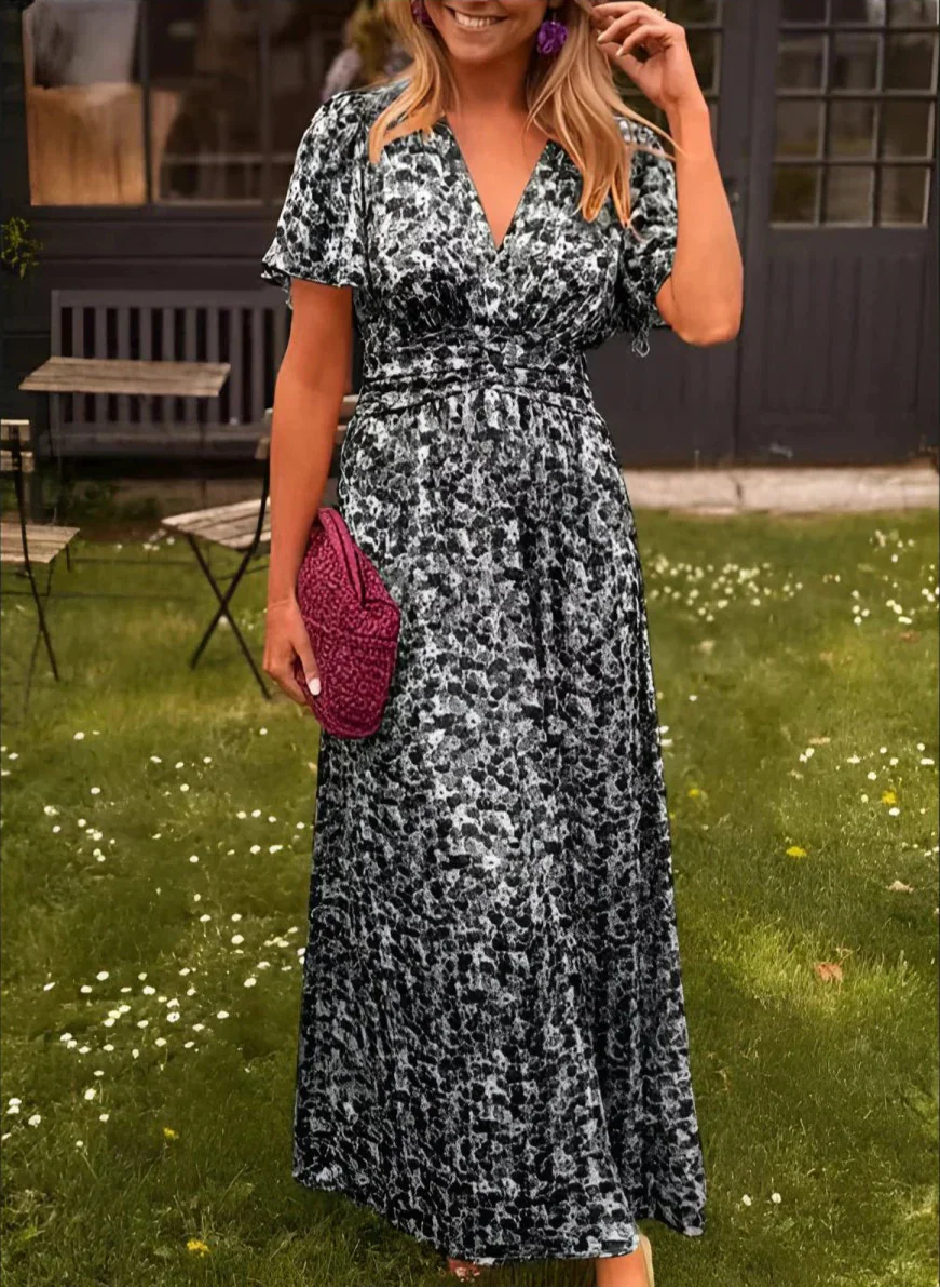 Anja – Defined Waist & Flowy Summer Cut Dress - Image 10