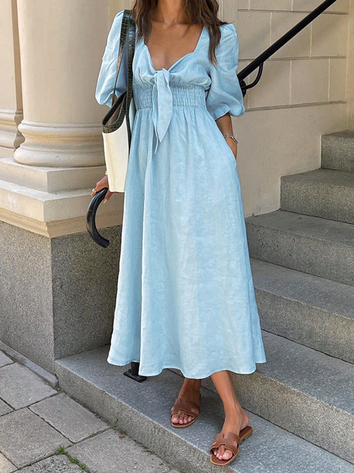 Mia – Midi-Kleid aus Leinen und Baumwolle mit Bindeband vorne - Image 2
