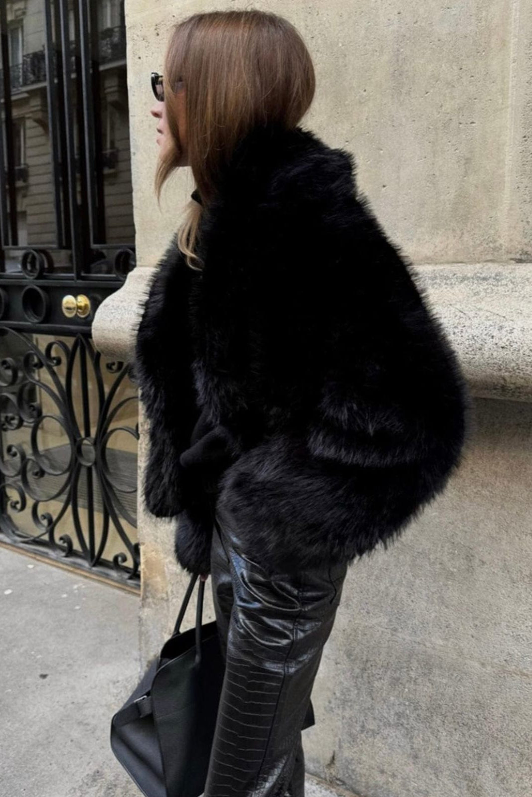 Faux Fur Jacket Women's Cropped Design with Soft Texture - Image 7