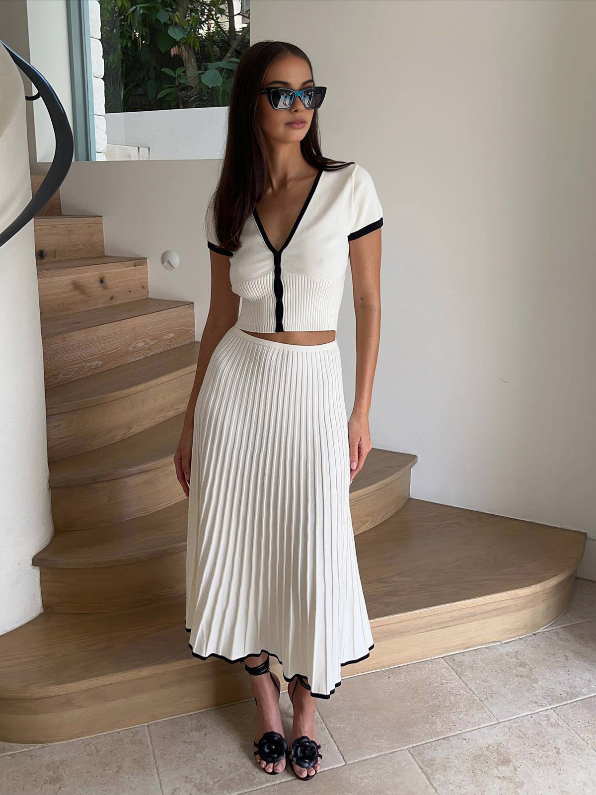 Johanna – Minimalism Contrast Trim Dress - Image 4