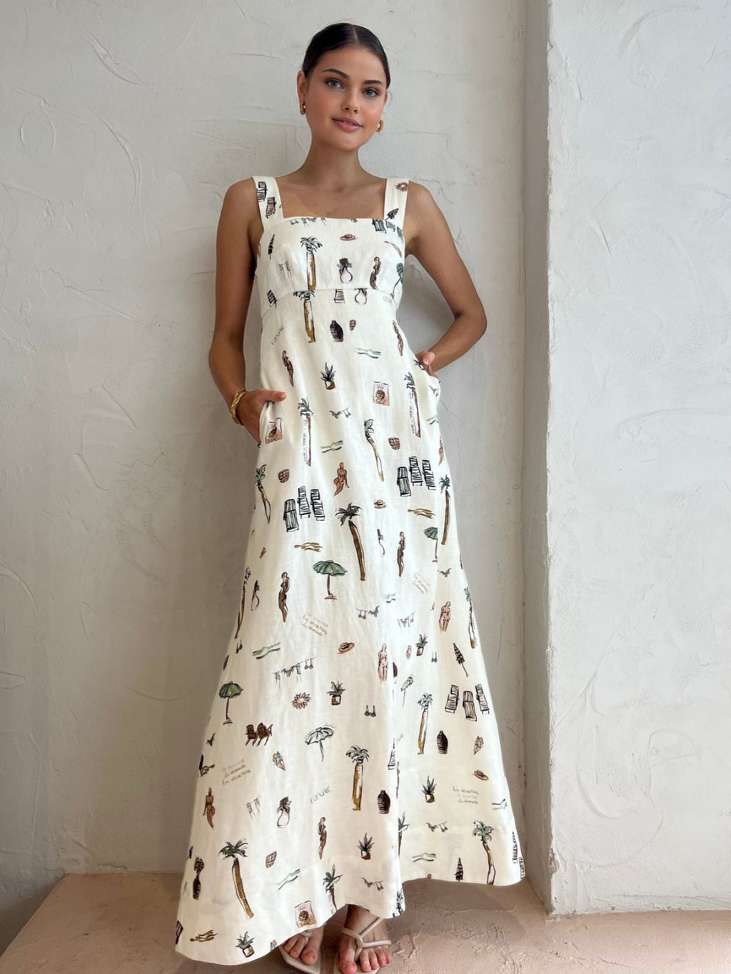 Lila – Langes Kleid mit Knoten und tropischem Print - Image 1