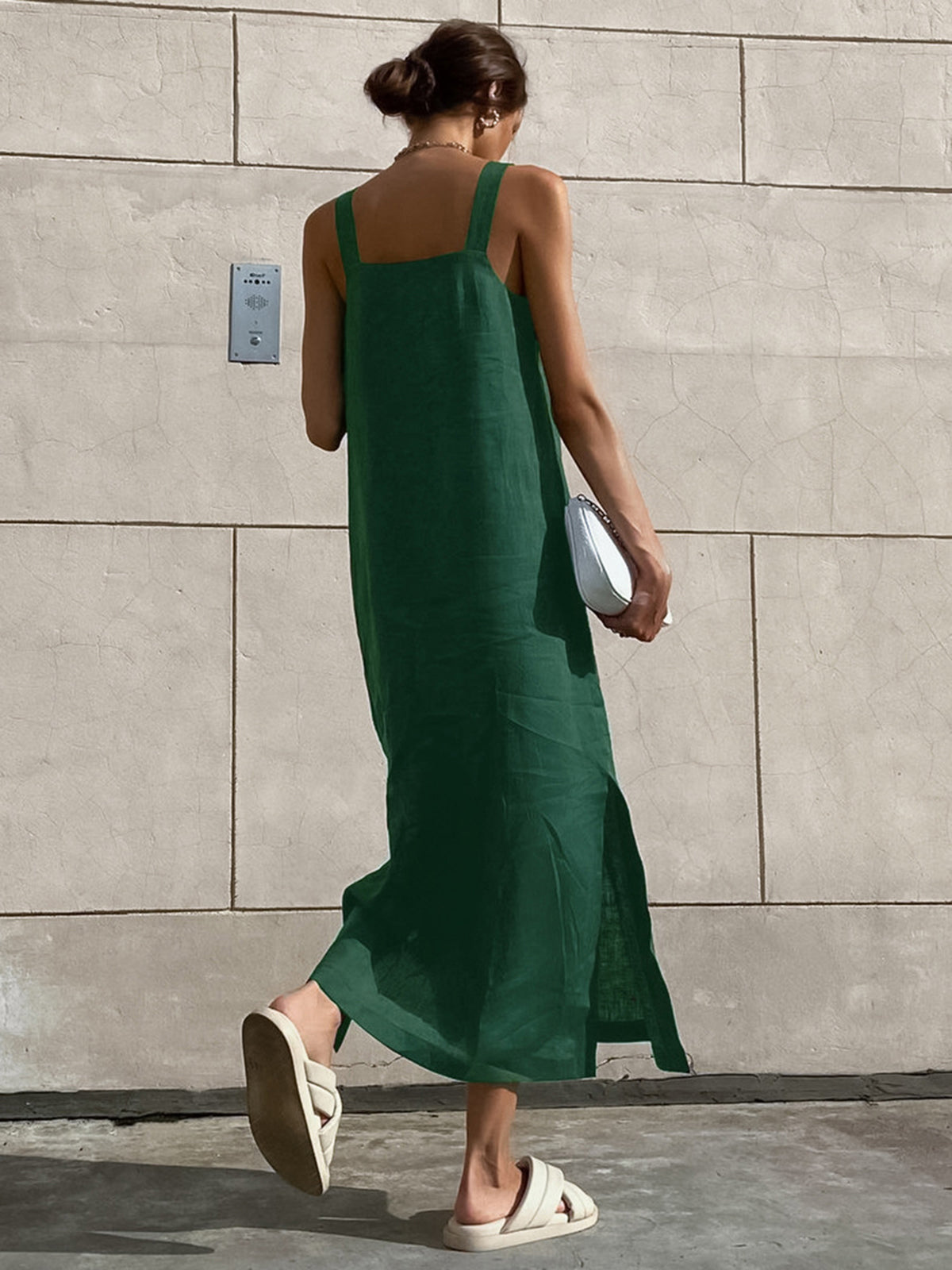 Hannah – Langes Baumwoll-Trägerkleid im Minimalismus-Stil - Image 4