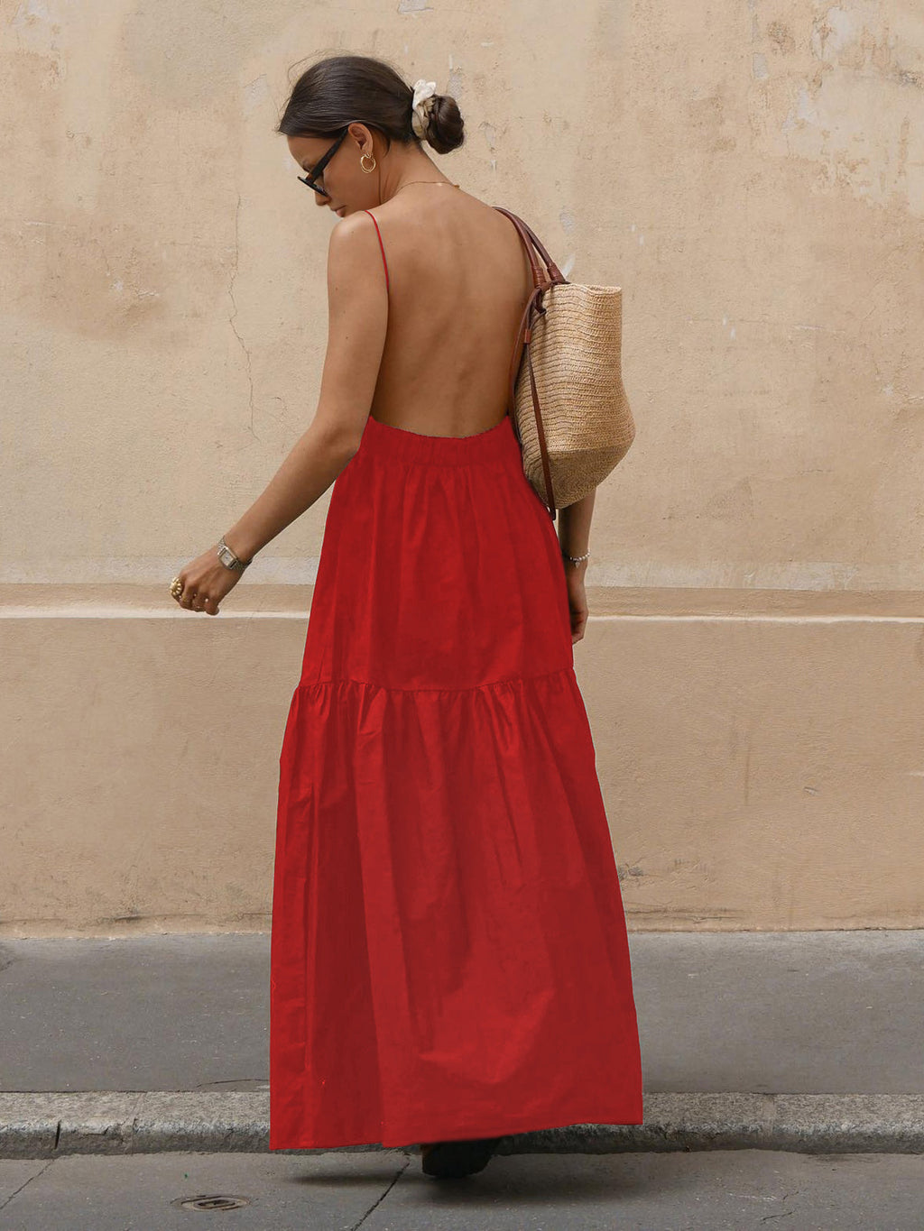 Mila – Einfarbiges, rückenfreies langes Kleid - Image 9