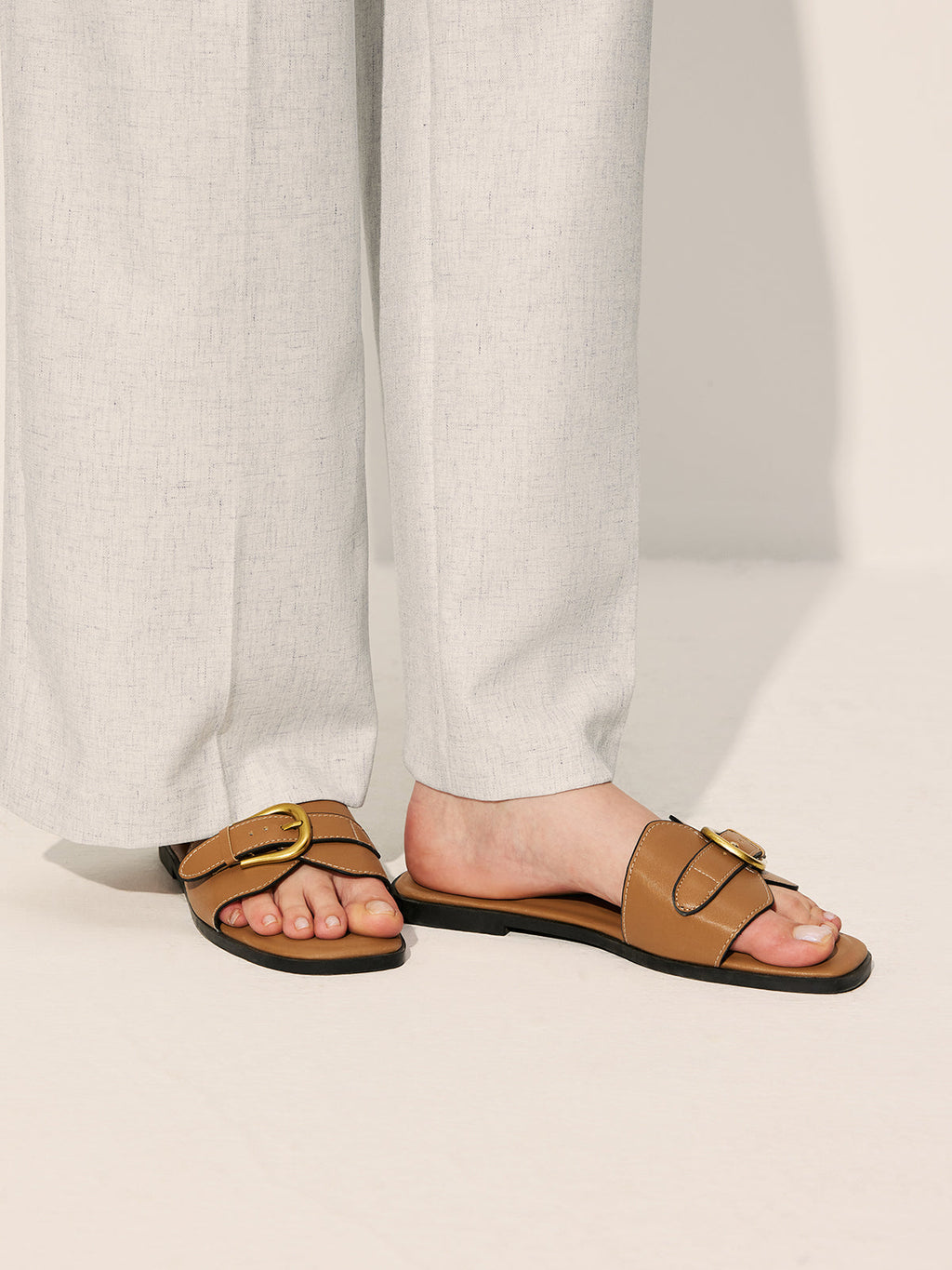 Sabine – Riemchensandalen mit Schnallenverschluss - Image 4