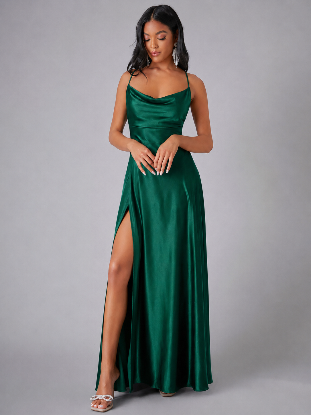 Sabine – Dress with a cowl neckline and side slit