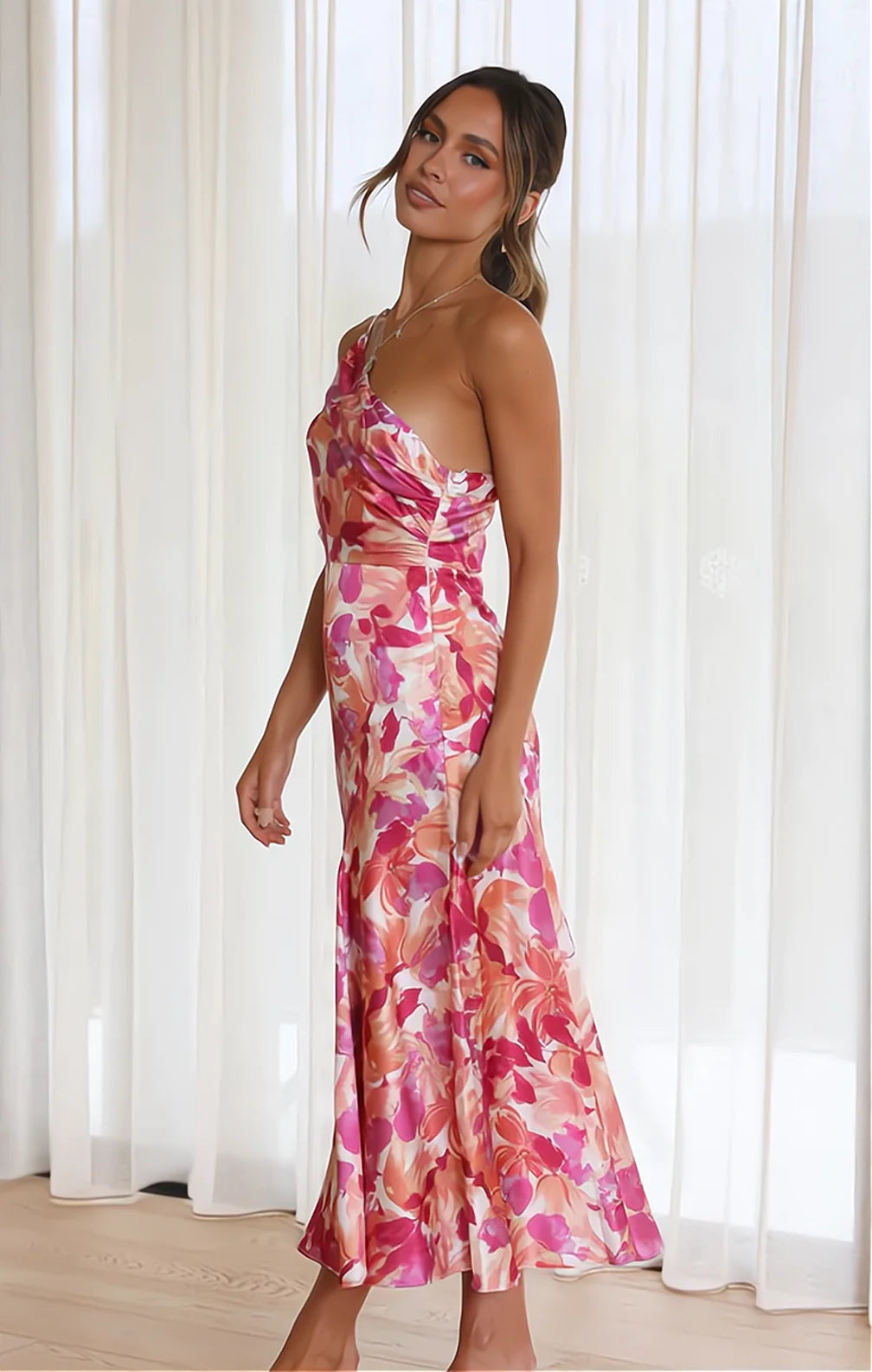 Luna – Damenkleid aus Satin mit Blumenmuster - Image 6