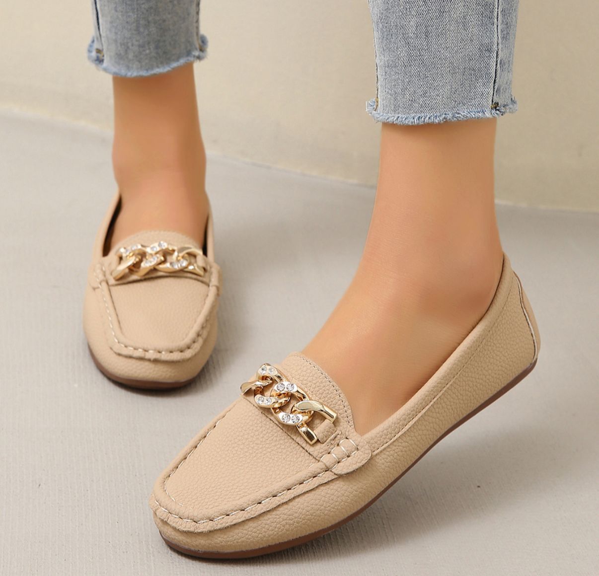 Anja – Women Stylish Chain Detail Shoes - Image 2
