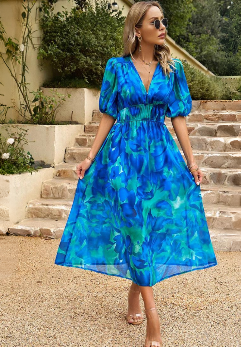 Clara –  V-neck Printed Short-sleeved Dress - Image 5