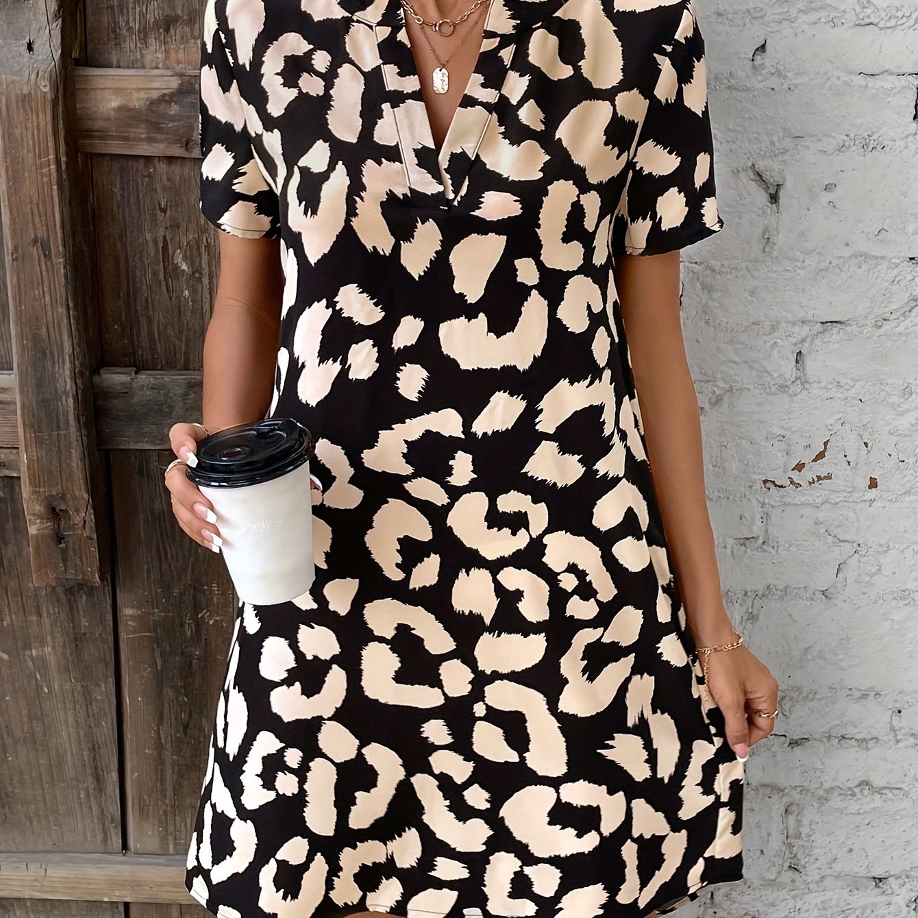 Lila – Women Short Sleeve Leopard Print Dress - Image 13