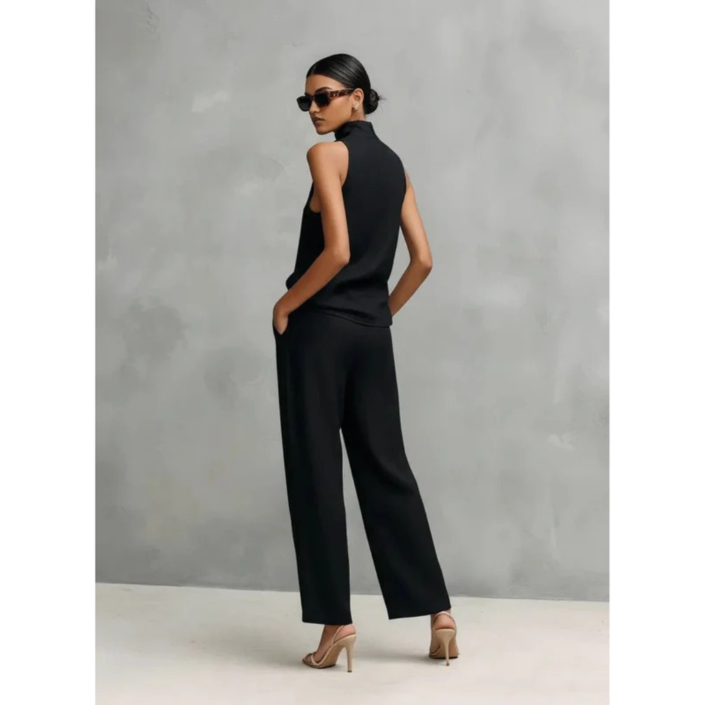 Two-Piece Set Women Elegant Halter Neck Top & Wide-Leg Pants - Image 4