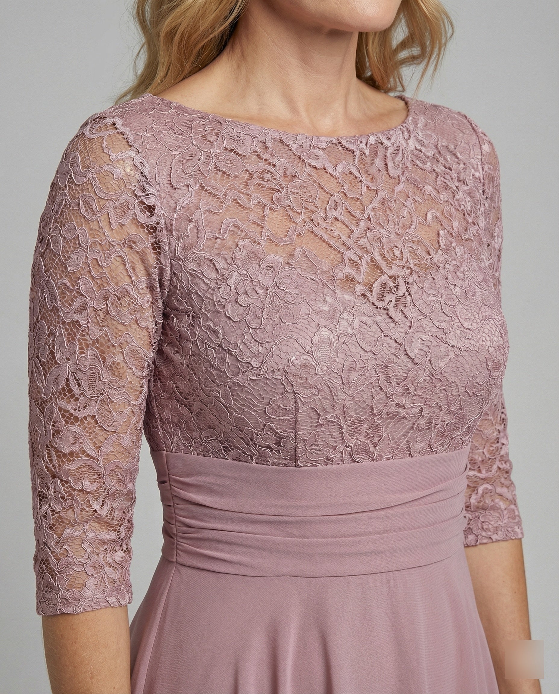 Gabriele – Elegantes, locker sitzendes Kleid für Damen - Image 8
