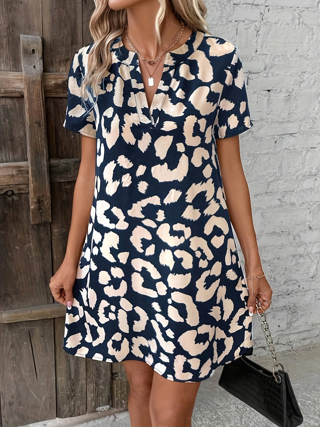 Lila – Women Short Sleeve Leopard Print Dress - Image 9