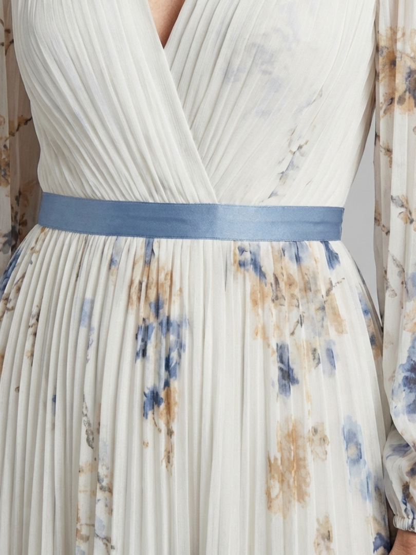 Emma – Elegantes Langarmkleid mit V-Ausschnitt für Damen - Image 3