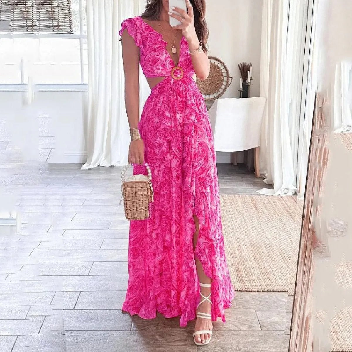 Johanna – Bridesmaid Dress with a V-neck and Floral Print