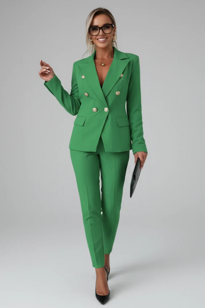 Two-Piece Women's Suit | Fitted Blazer & Slim Pants | E&R - 7 - Elvaroza.com