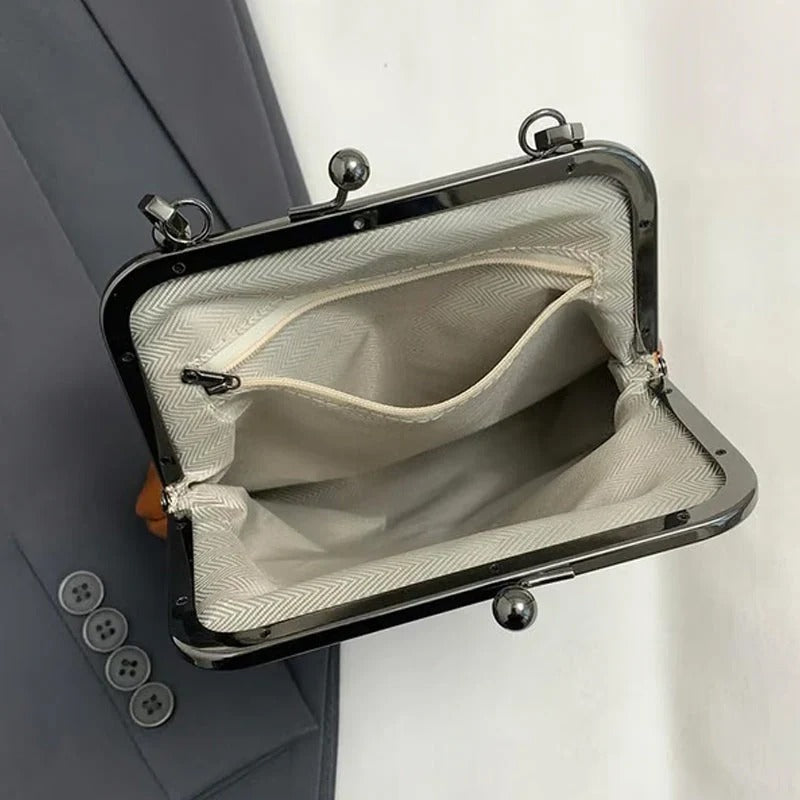 Women's Handbag with Elegant Frame and Textured Design | E&R - 6 - Elvaroza.com