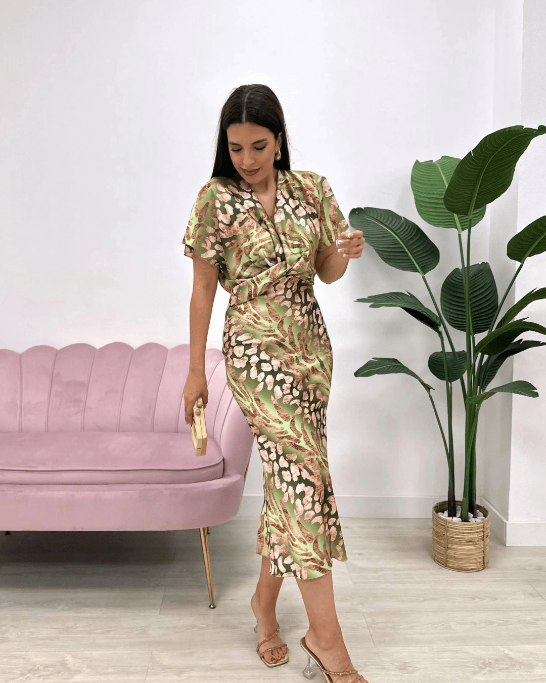 Nadine – Elegantes Midikleid im Wickelstil für Damen - Image 4